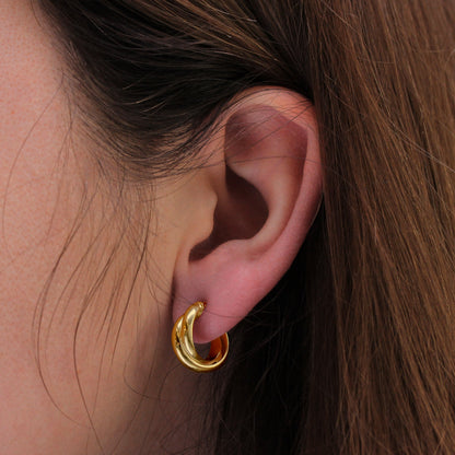 Vergoldetes Sterling Silber ineinander verschlungenes doppelt gedrehtes Seil Creole Creolen