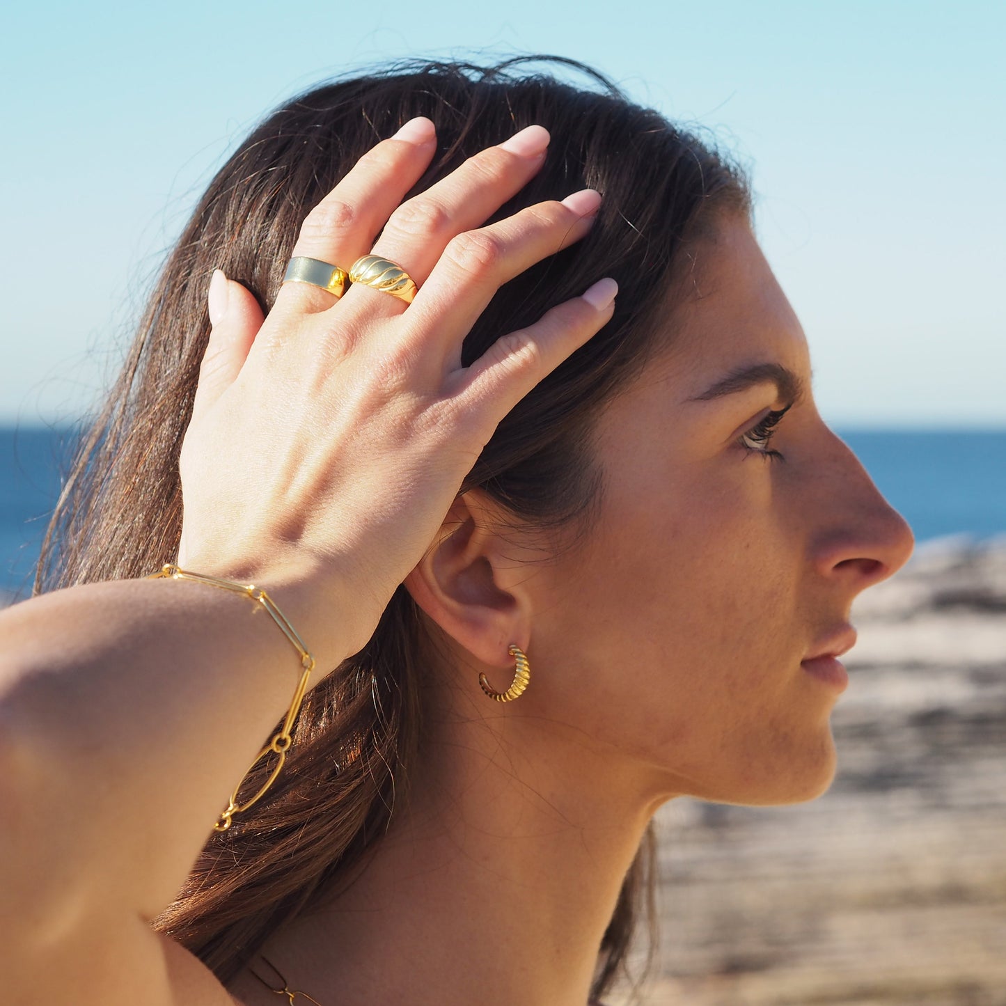 Vergoldete Ohrstecker aus Sterlingsilber mit verdrehter Kordel