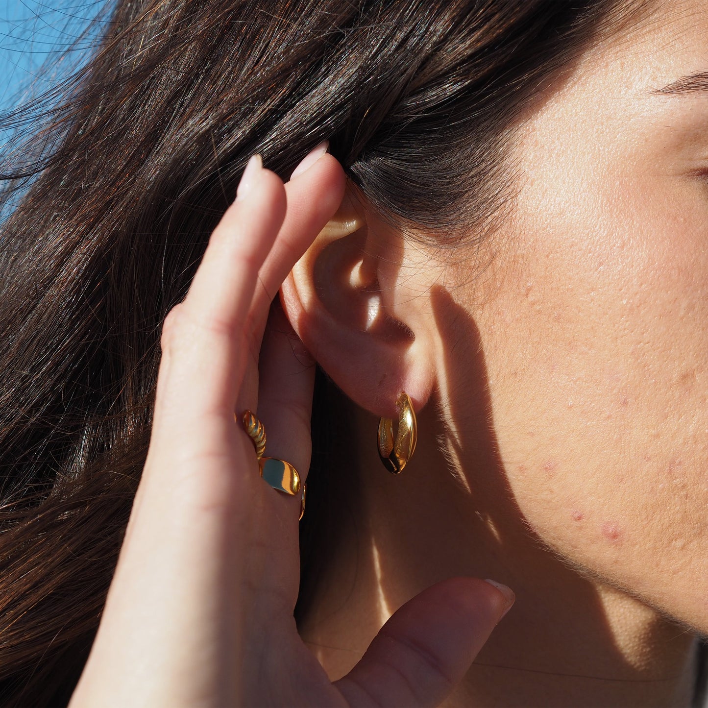 Klobige Creolen aus vergoldetem Sterlingsilber