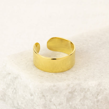 Verstellbarer schlichter Ring aus vergoldetem Sterlingsilber mit dickem, flachem Band