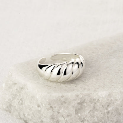 Verstellbarer schwerer Ring aus Sterlingsilber mit dicker, gedrehter Kordel