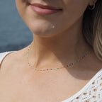 Feine Sterlingsilber-Halskette mit Konfetti-Emaille in Regenbogenfarben, 40,5 cm