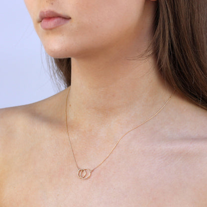 9 Karat Gold Ineinandergreifend Creolen Anhänger 40,5cm Halskette