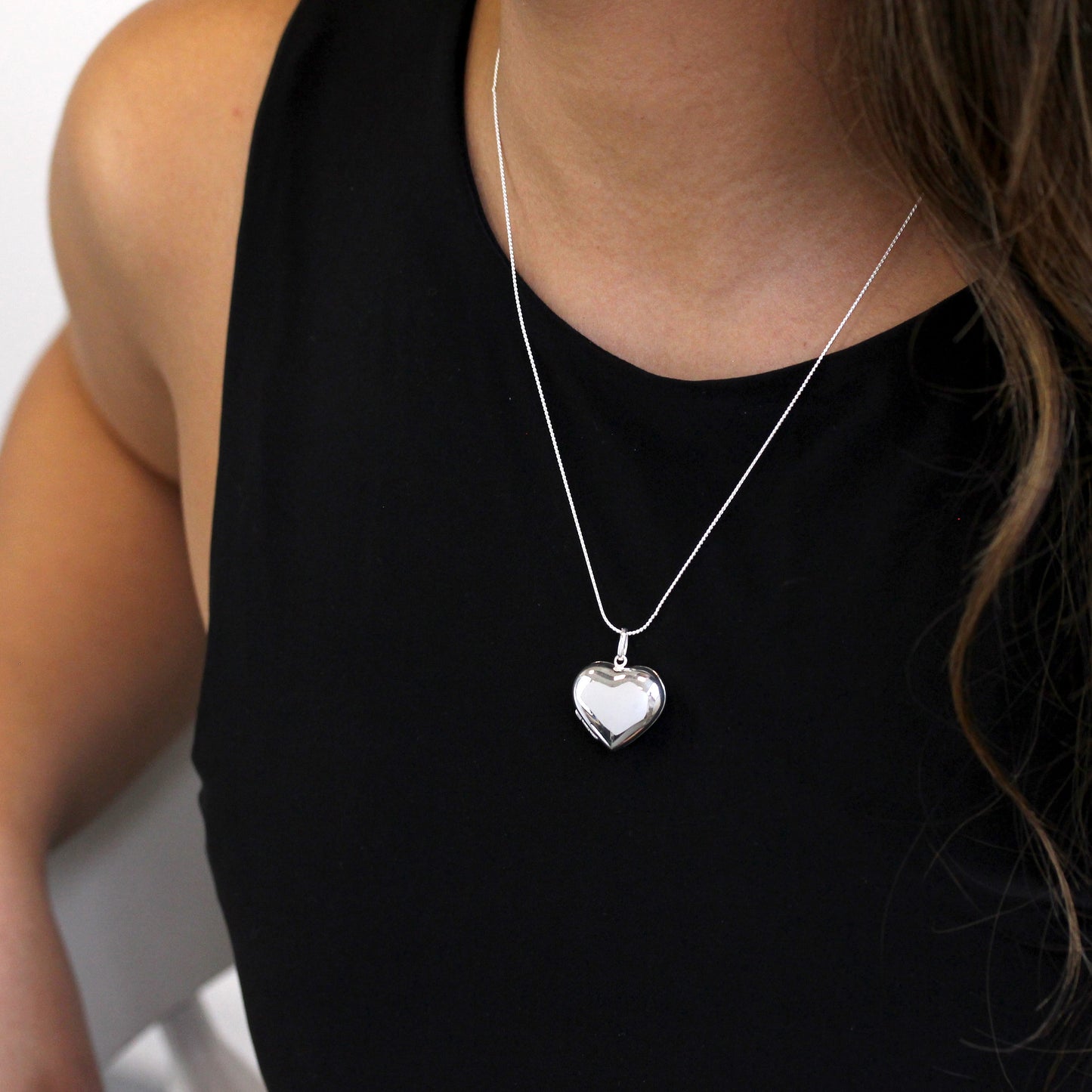 Sterling Silber Gravierbares Herzmedaillon an einer Kette 16 - 22 Zoll