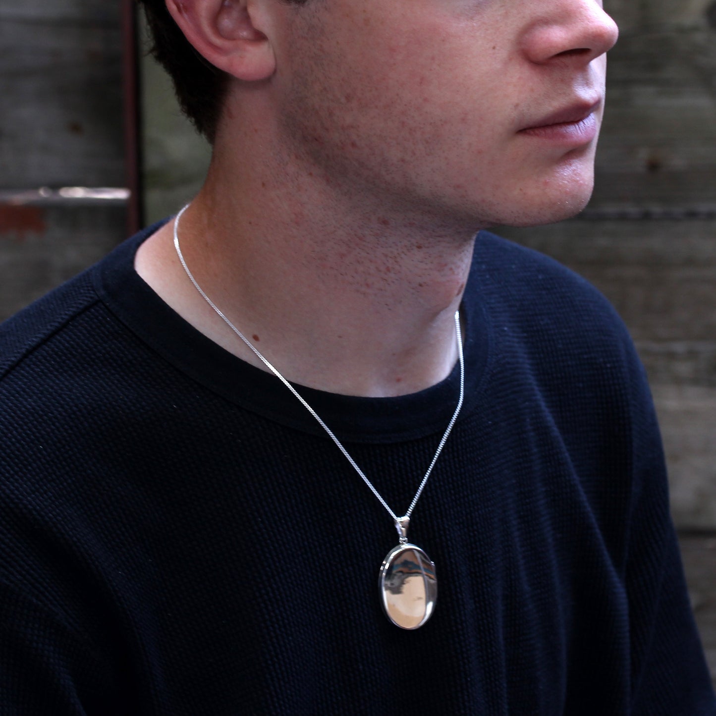 Großes gravierbares ovales Medaillon aus Sterlingsilber mit Kette, 16–24 Zoll