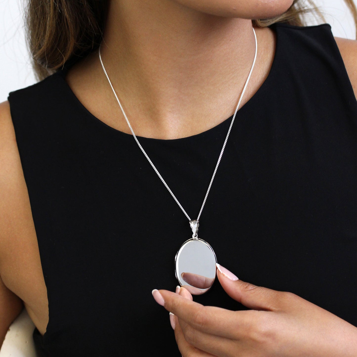 Großes gravierbares ovales Medaillon aus Sterlingsilber mit Kette, 16–24 Zoll