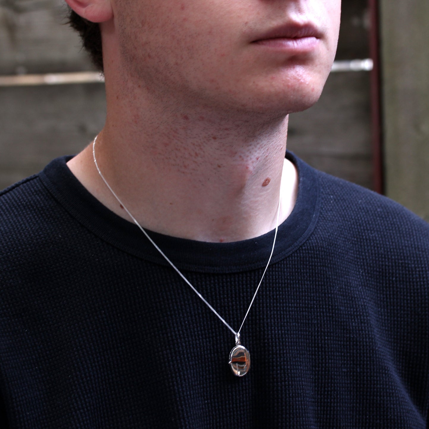 Sterling Silber ovales Medaillon mit Gravur an einer Kette 16 - 22 Zoll