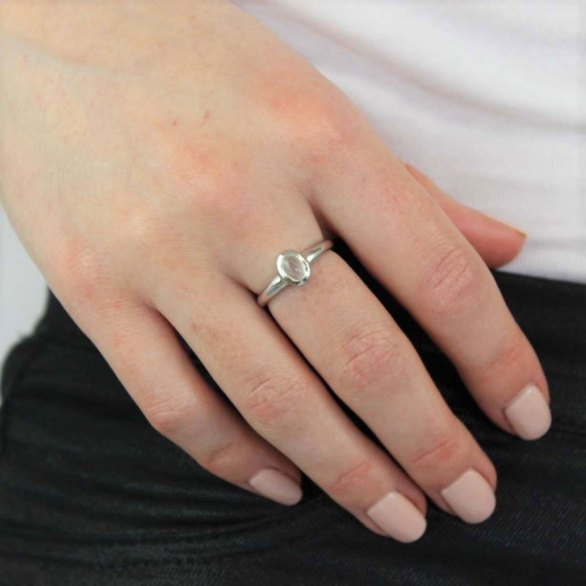 Sterlingsilber & Mondstein, oval, Geburtsstein für Juni, Ringgrößen J–U