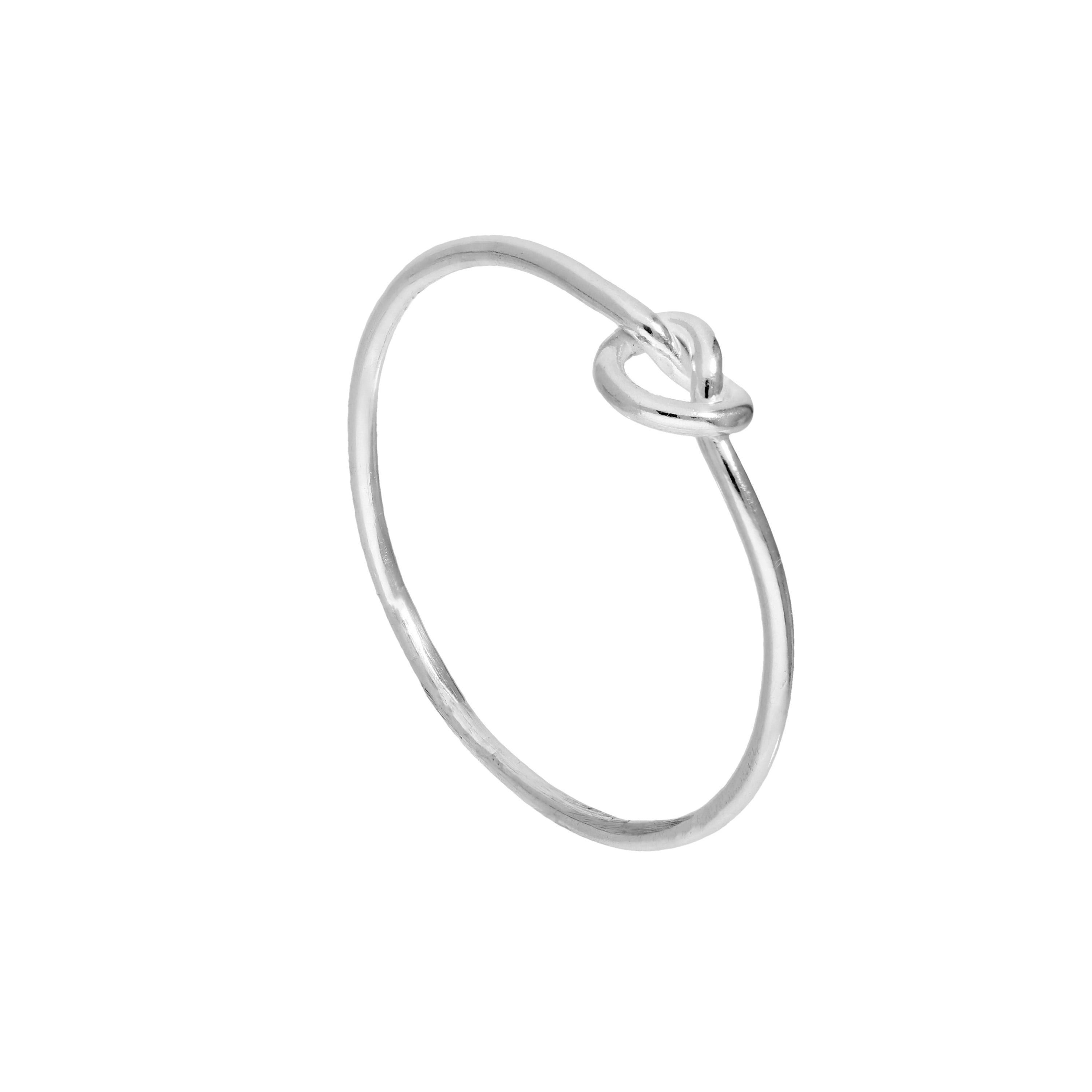 Herz-Knotenring aus Sterlingsilber in den Größen J–V