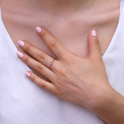 Roségoldbeschichtetes Sterlingsilber Herz-Knoten-Ring Größen I – U