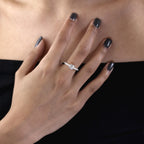 Sterlingsilber & klarer CZ Kristall Ring mit CZ Kristallen an den Schultern Größe J - V