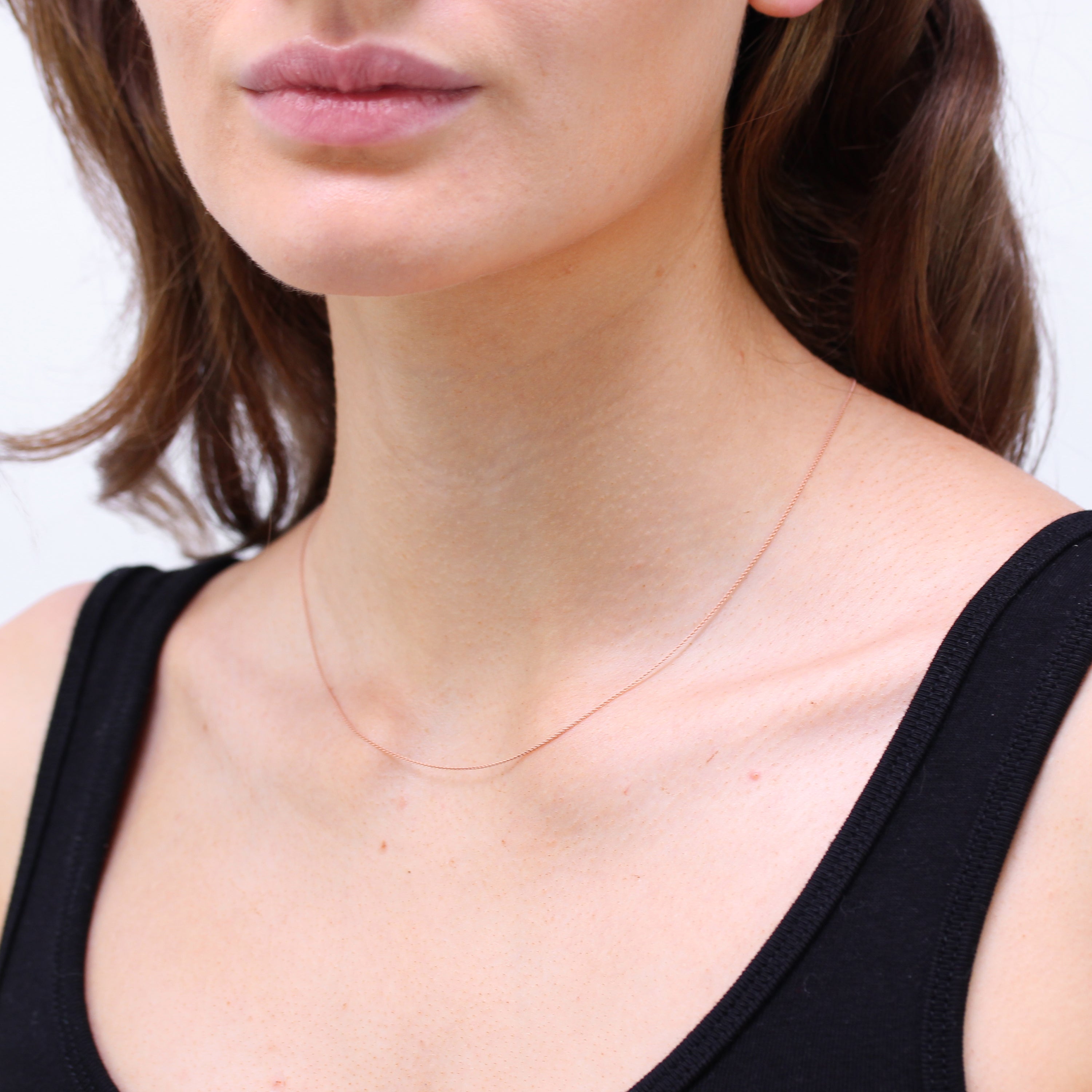 Feine Halskette aus 9 Karat Roségold, verstellbar als Choker bis 44,5 cm