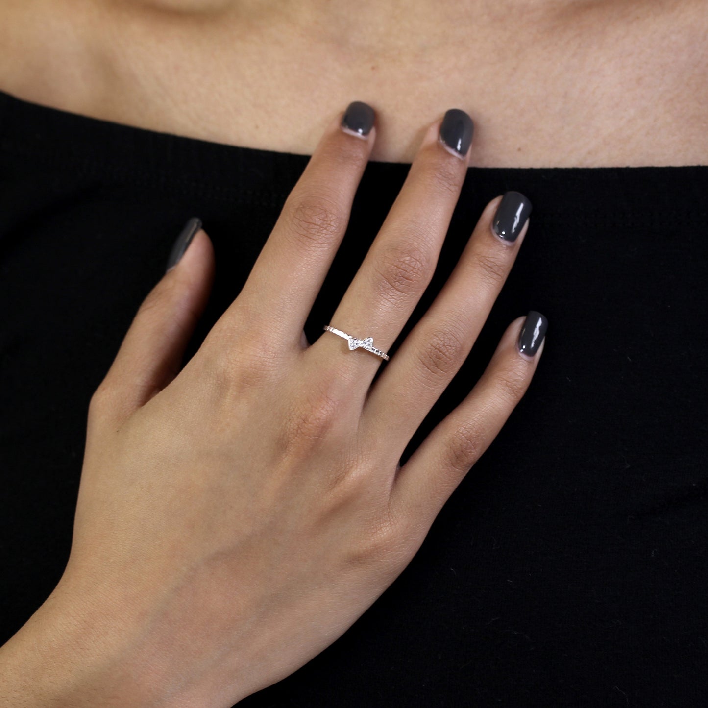 Sterling Silber 1 mm Ring mit CZ Kristall Schleife – Größe J – W