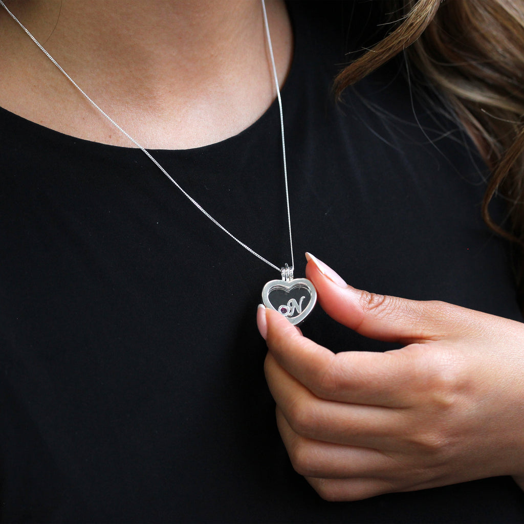 Kleine Sterlingsilber Heart Floating Charm Medaillon auf Kette 16 - 22 Inches