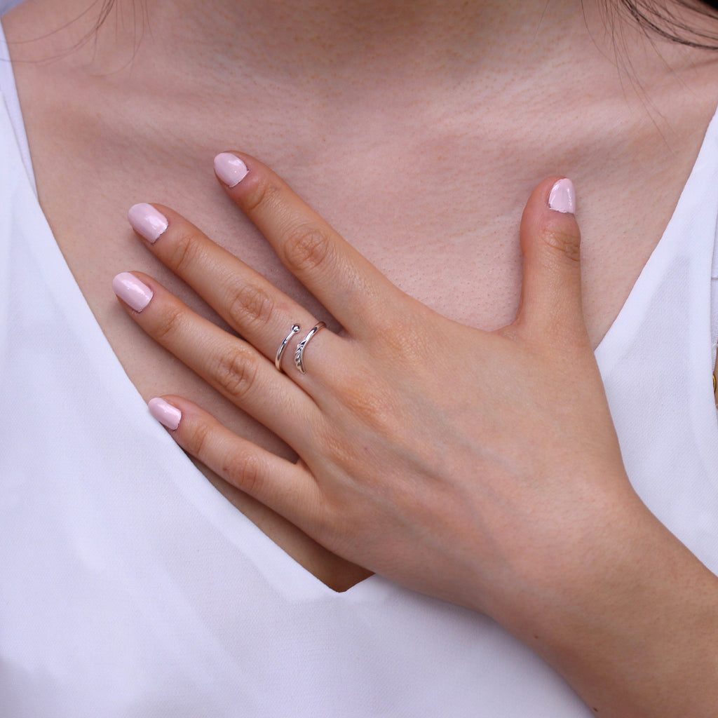 Sterlingsilber Herz & Pfeil Verstellbar Midi Ring