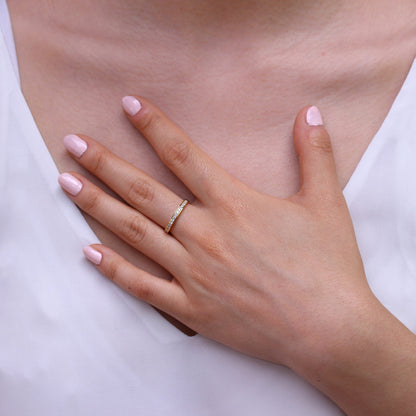 Vergoldeter Sterlingsilber-Halbe-Ewigkeitsring mit CZ-Kristall, Größe I–U