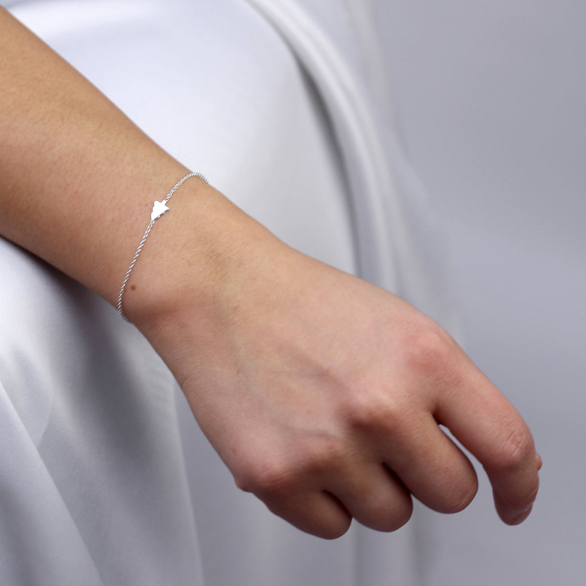 Feines Armband aus Sterlingsilber mit Weihnachtsbaum