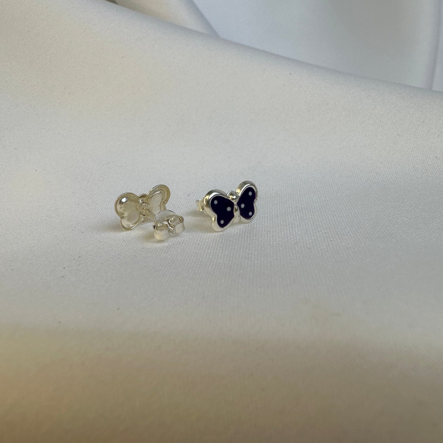 Sterlingsilber Lila Emaille Schmetterling Ohrstecker