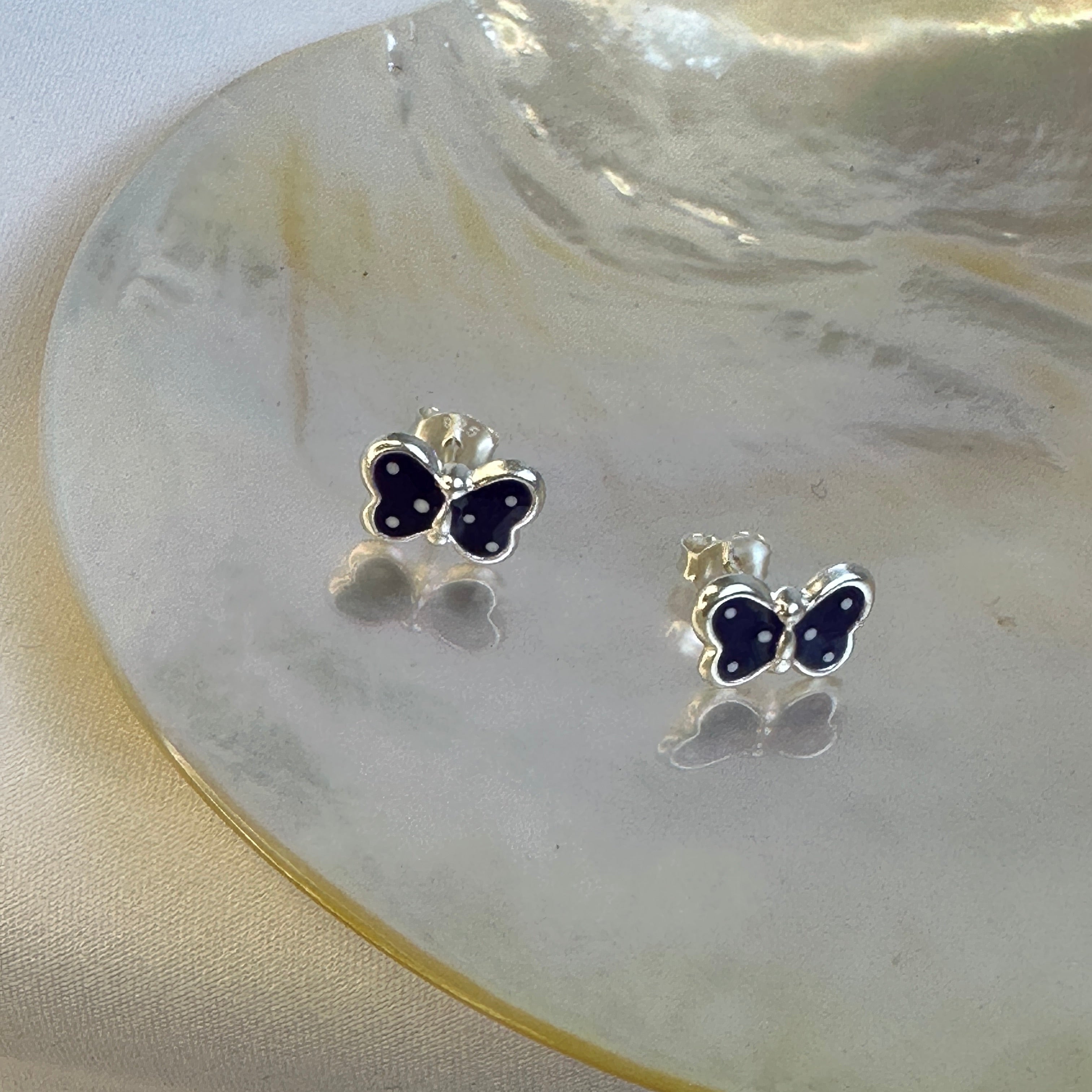 Sterlingsilber Lila Emaille Schmetterling Ohrstecker