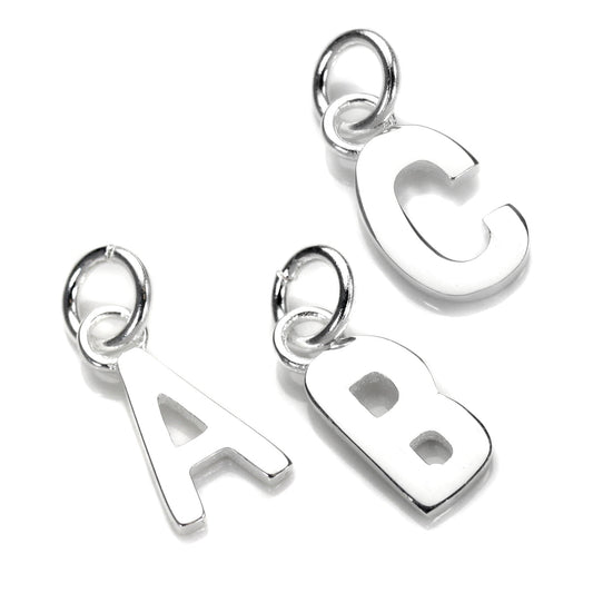 Anhänger aus Sterlingsilber mit Buchstaben