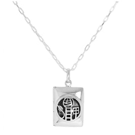 Rechteckiges Medaillon im Mackintosh-Stil aus Sterlingsilber an einer Kette, 16–24 Zoll