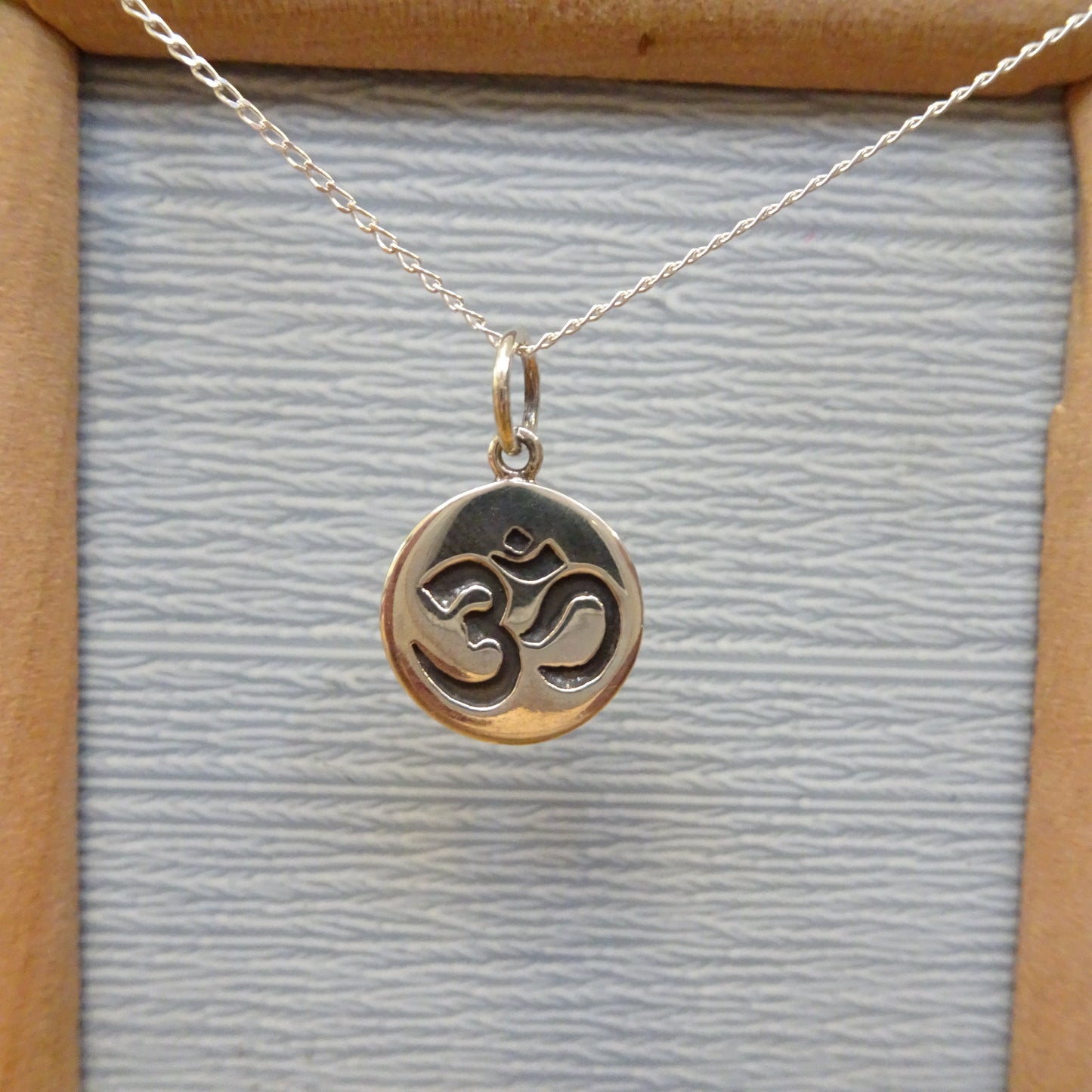 Halskette mit rundem Omh-Anhänger aus Sterlingsilber, 14–32 Zoll