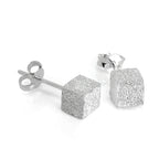 Mattierte Würfel-Ohrstecker aus Sterlingsilber, 5 mm - 7 mm