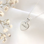 Kleine gravierbare Herz-Halskette aus Sterlingsilber an einer 18-Zoll-Kette