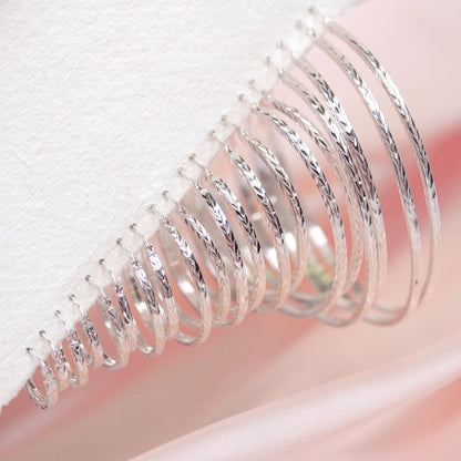 Sterling Silber 2mm Quadratische Ohrringe mit Diamantschliff 12mm - 70mm