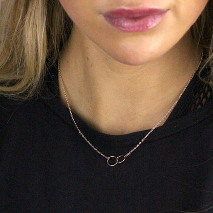 Rosévergoldet Sterlingsilber Karma Kreis Anhänger an 45,5cm Kette