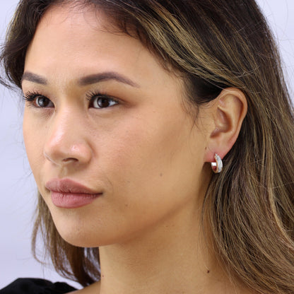 Klein Sterlingsilber Mattiert Creolen Ohrringe