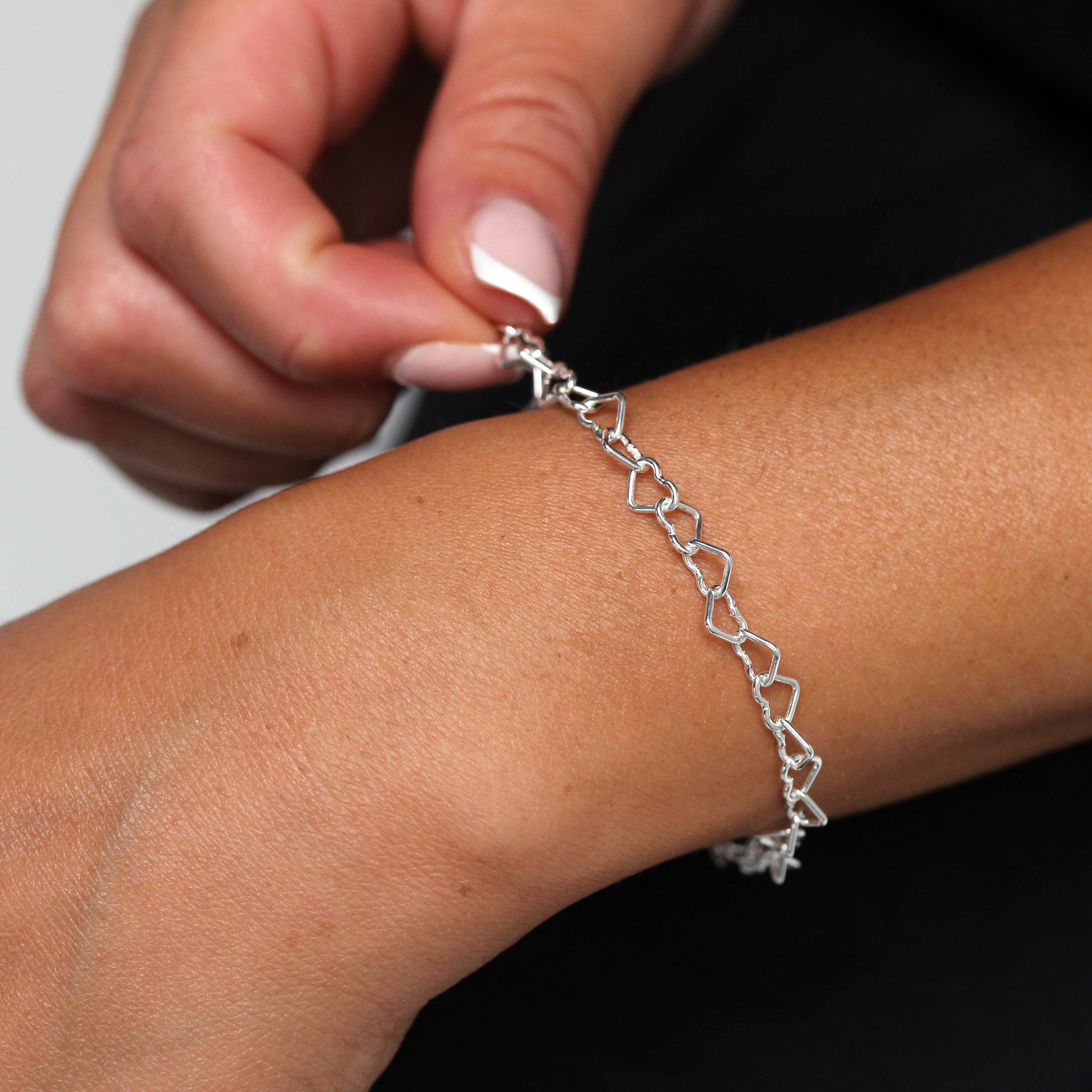 Sterlingsilber 19 cm Herzen Armband mit Herz Verschluss