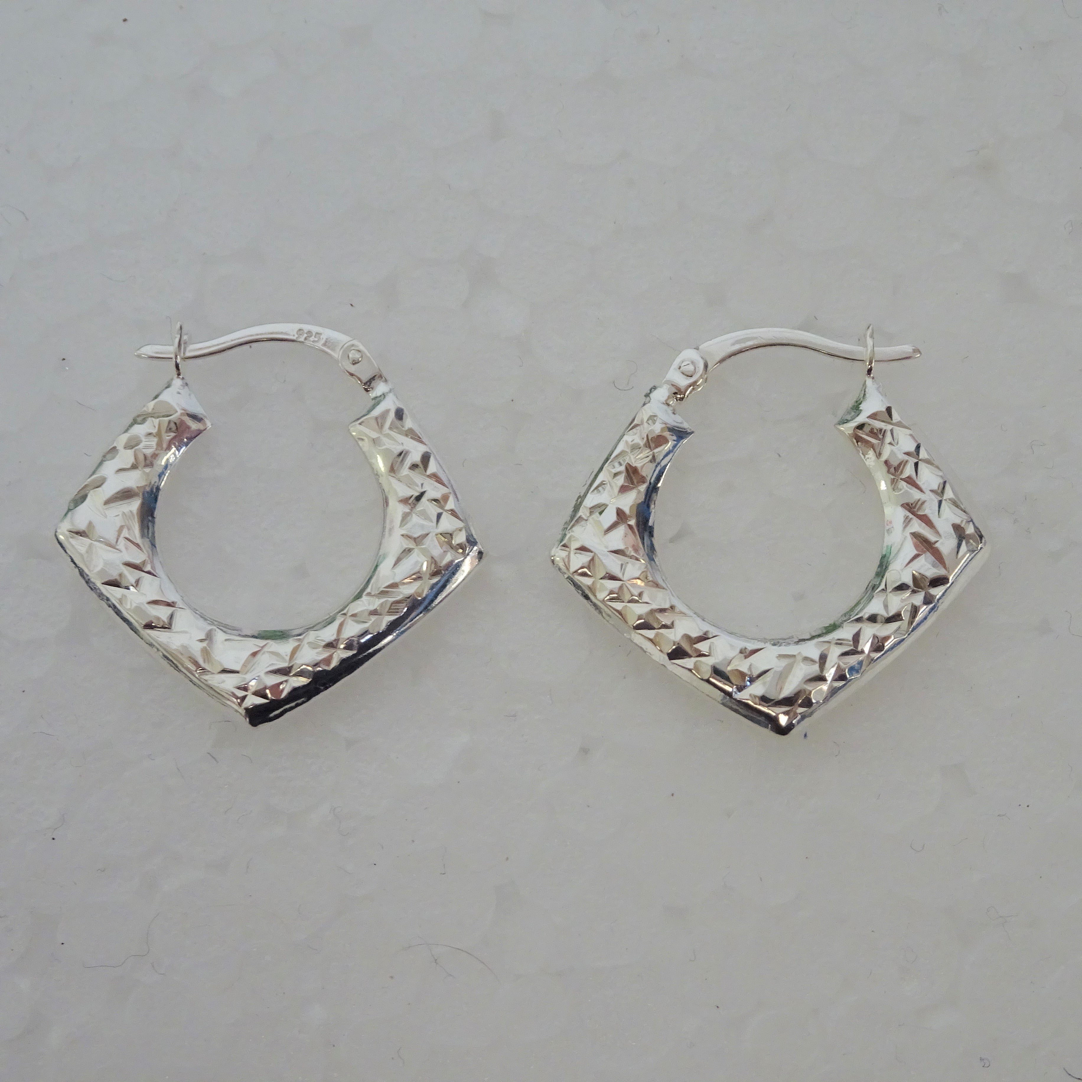 Sterlingsilber Diamantschliff Quadratisch Creolen Ohrringe