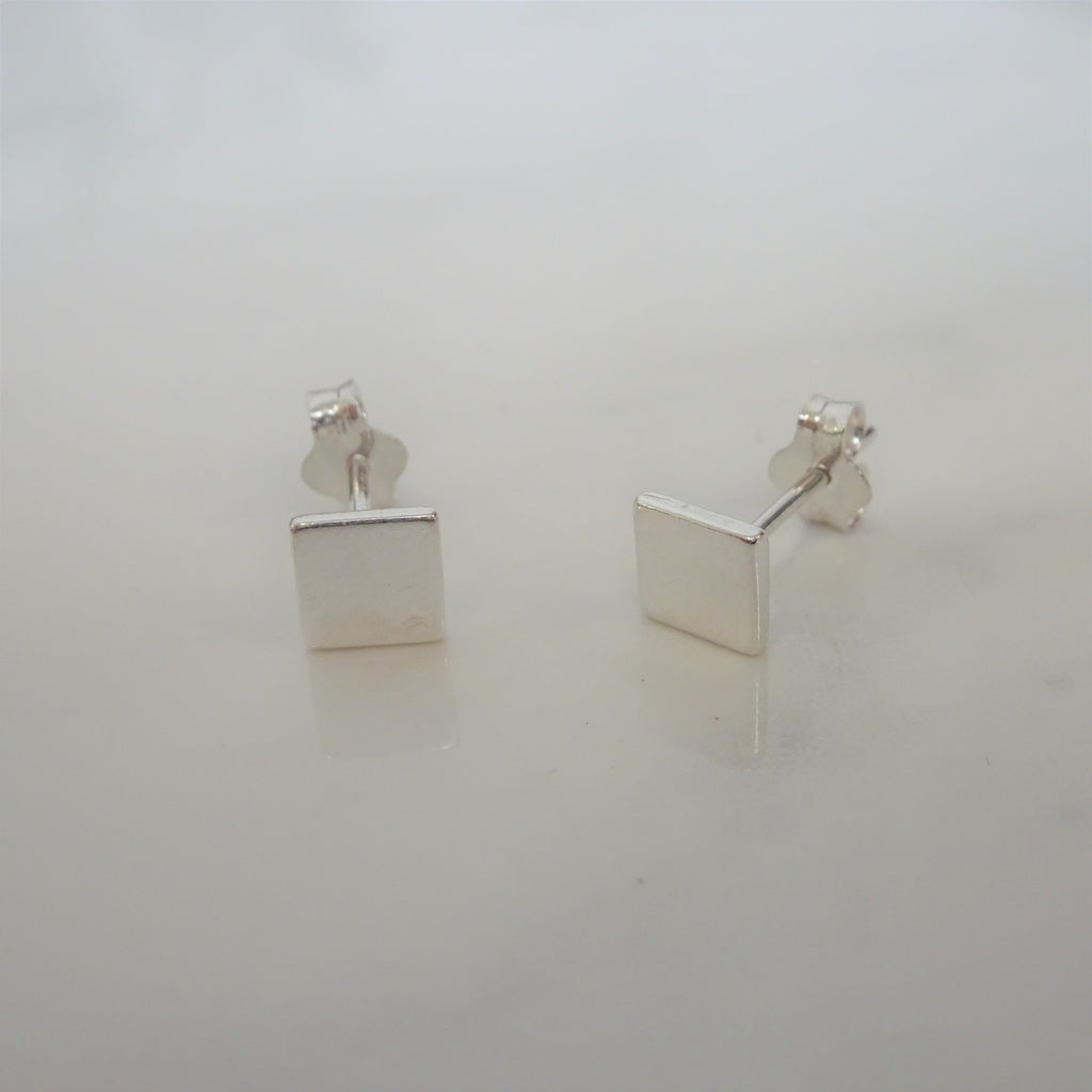 Sterlingsilber 5 mm Quadrat Ohrstecker