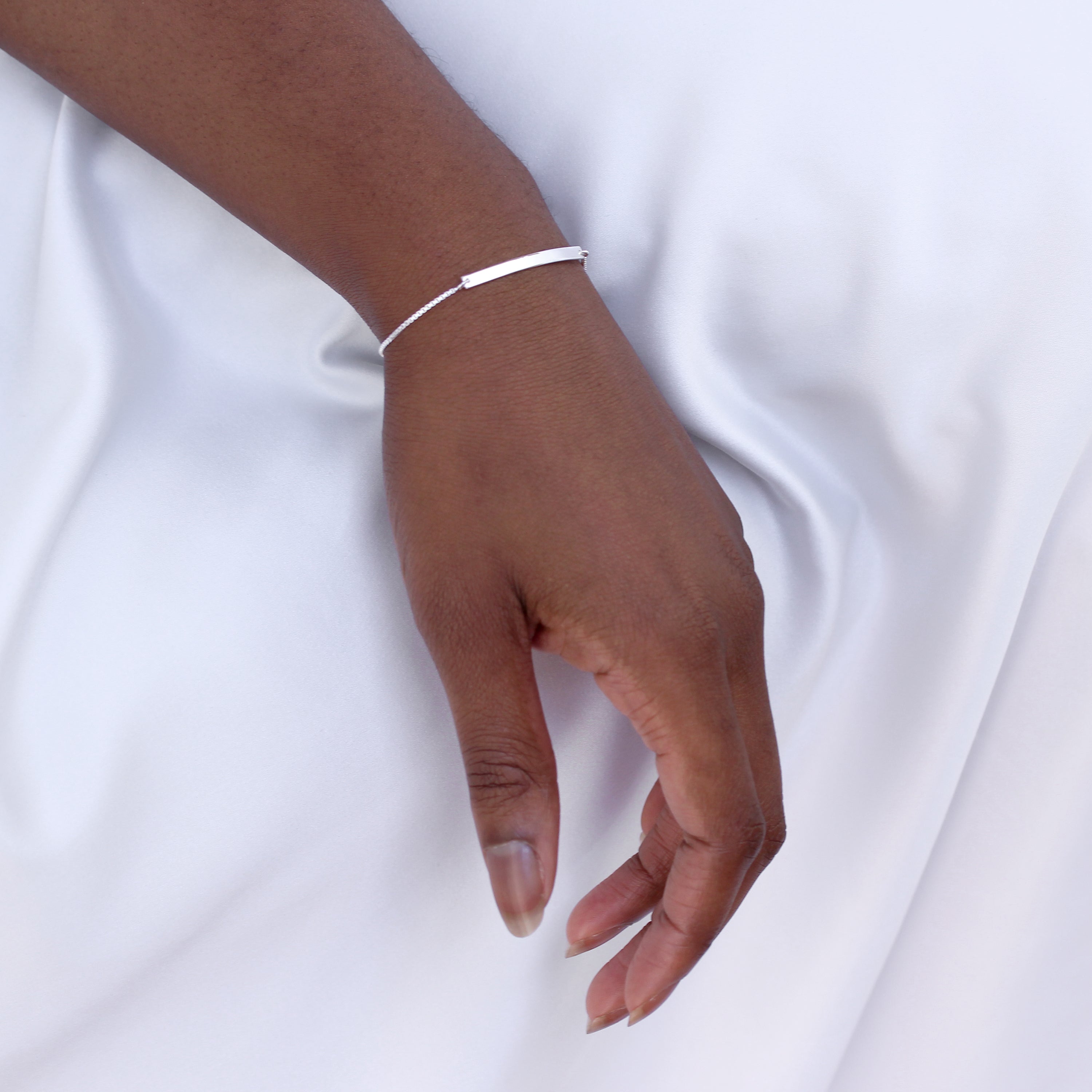 Sterlingsilber Verstellbar Armband mit Geschwungener Gravierbarer Stange