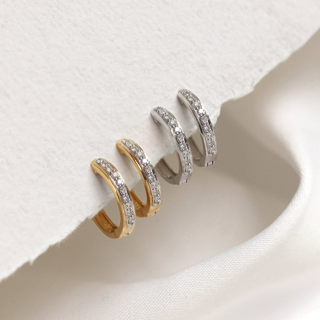 9 Karat Mixed Gold Diamond Huggie Ohrringe