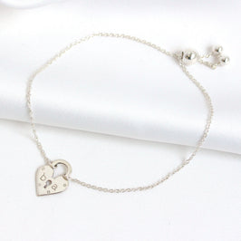Personalisiertes Sterlingsilber Initialen Herz Vorhängeschloss-Armband
