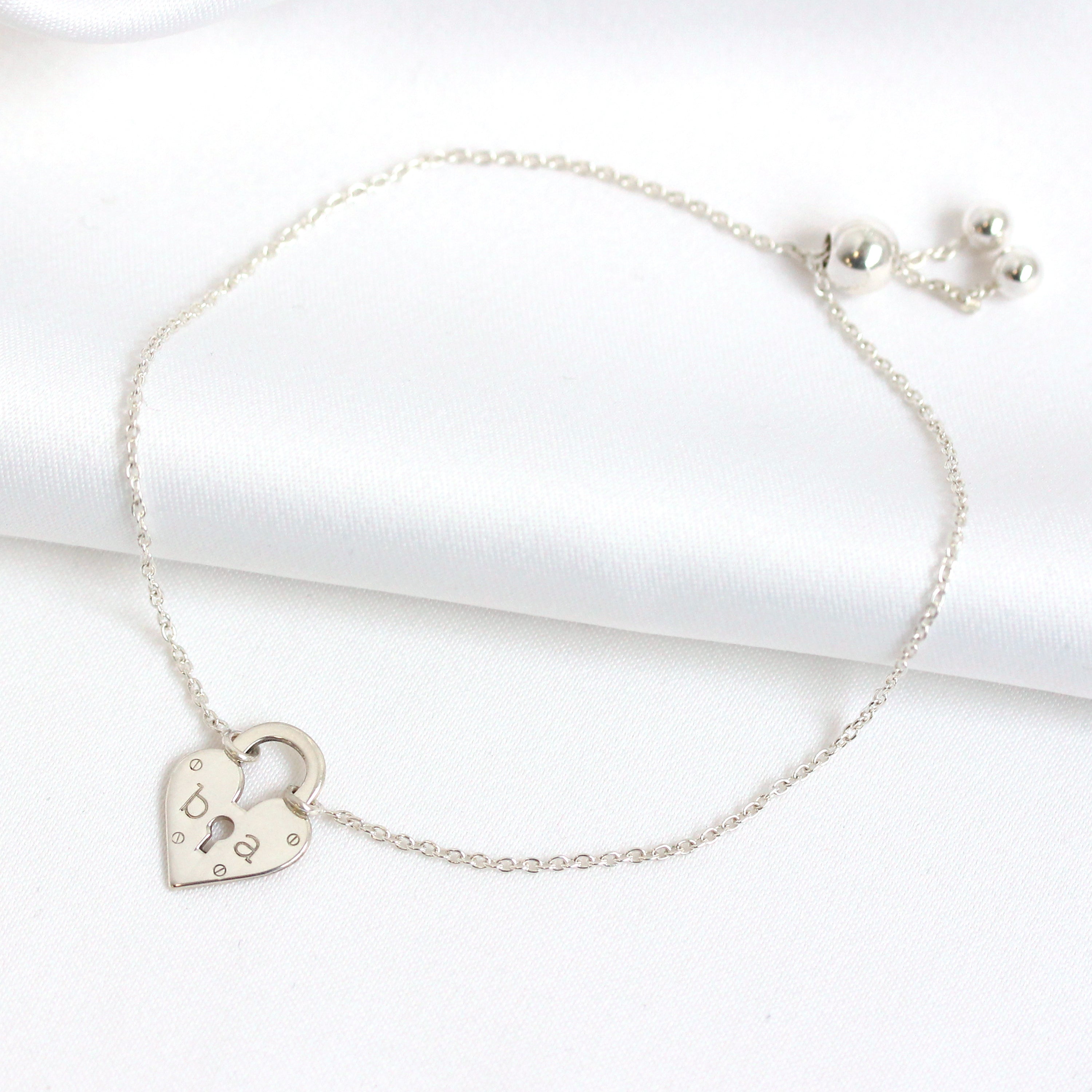 Personalisiertes Sterlingsilber Initialen Herz Vorhängeschloss-Armband