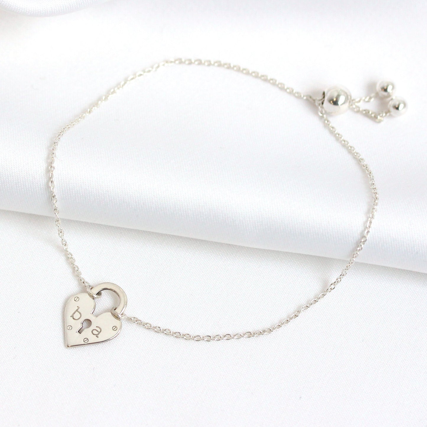 Personalisiertes Sterling Silber Initialen Herz Vorhängeschloss-Armband