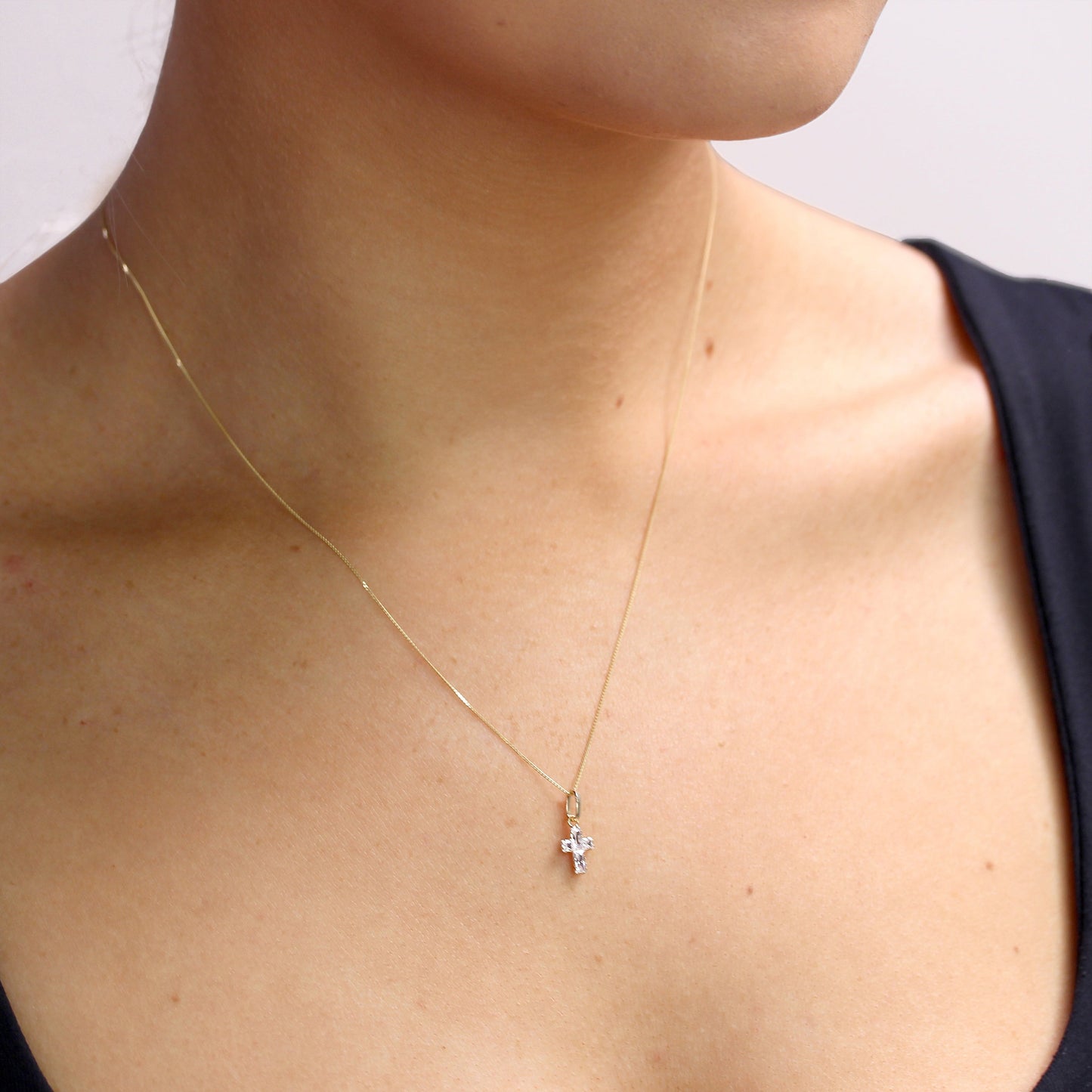 Halskette aus 9 Karat Gold mit Diamantschliff-Panzerkette