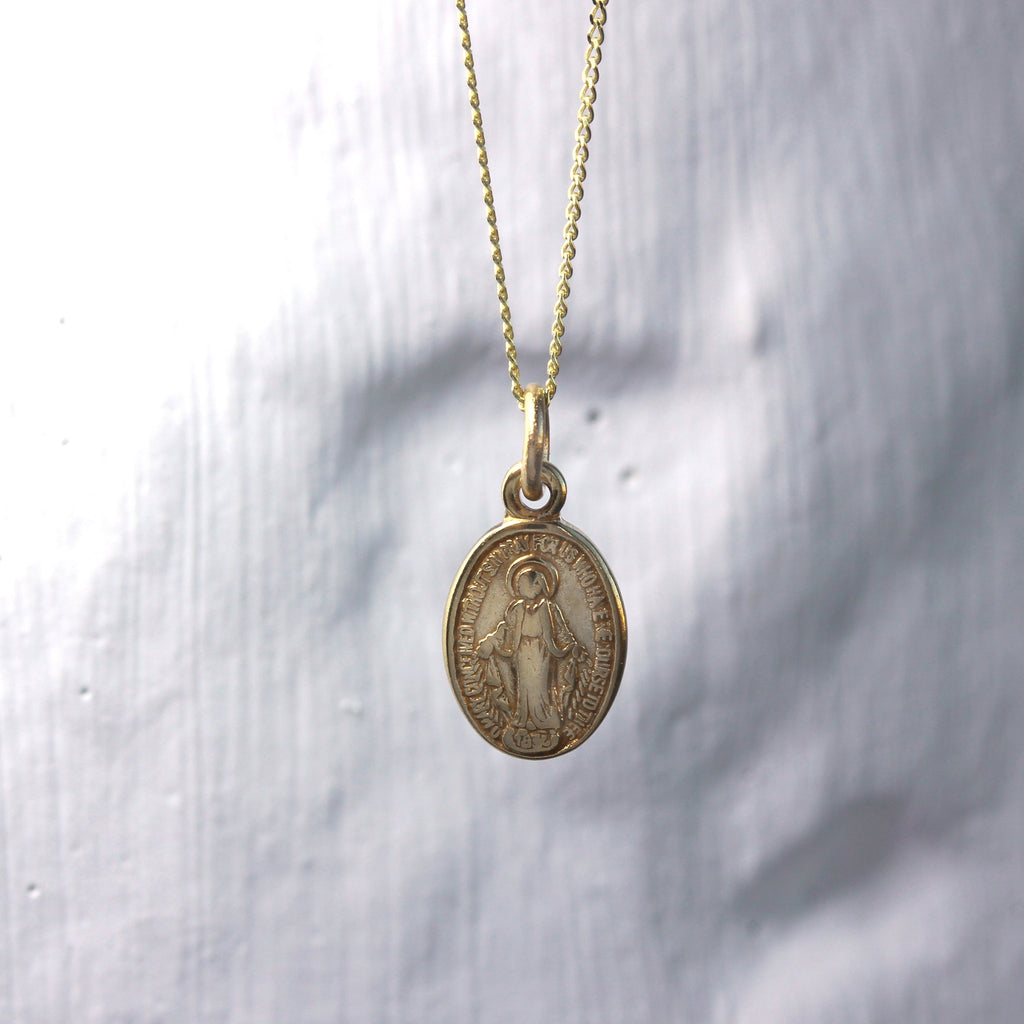 Halskette mit Miraculous Mary-Medaille aus 9 Karat Gold