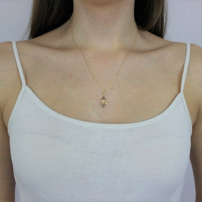 Halskette mit ausgeschnittenem Blattanhänger aus 9 Karat Gold 16–20 Zoll