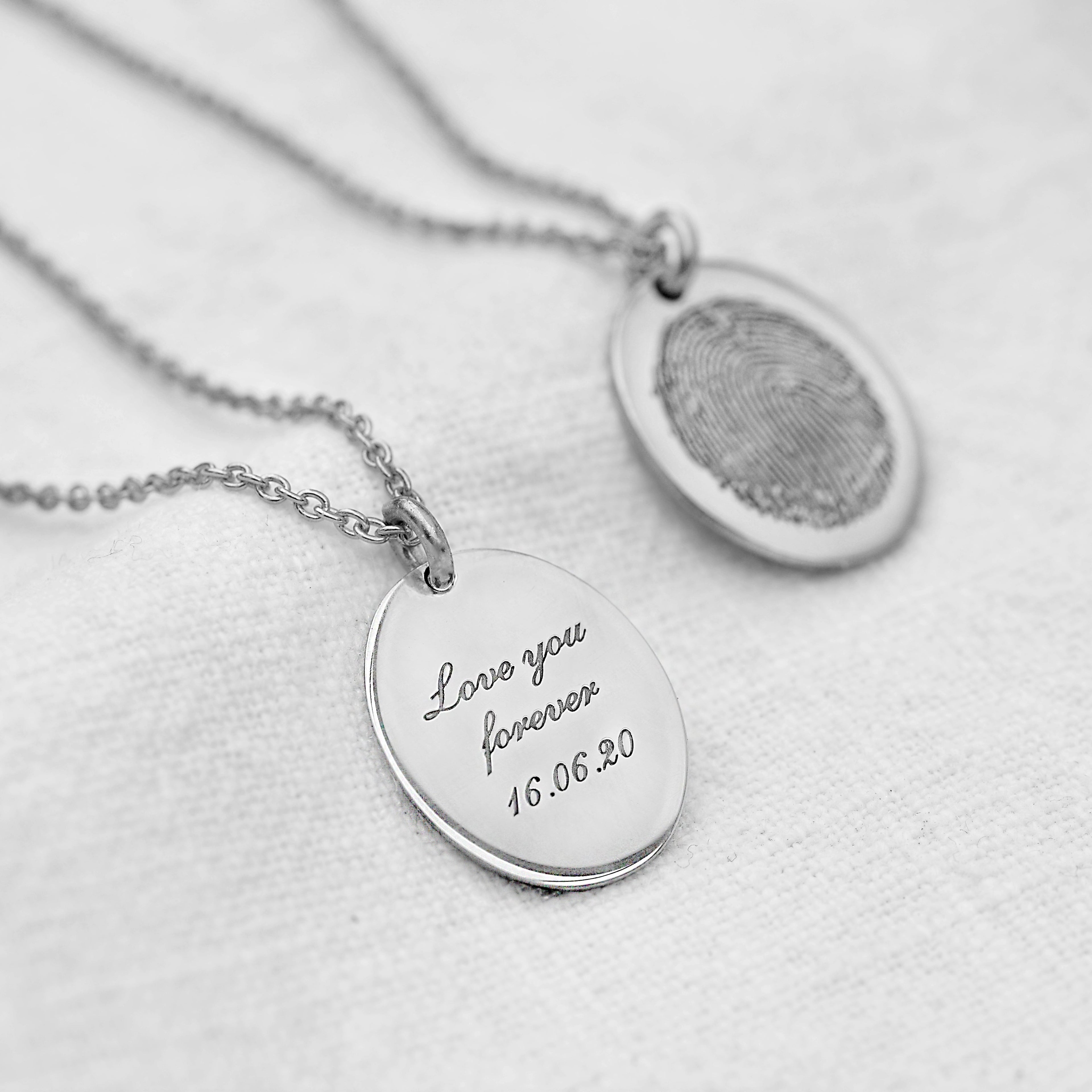 Personalisierter ovaler Anhänger aus Sterlingsilber mit Fingerabdruck
