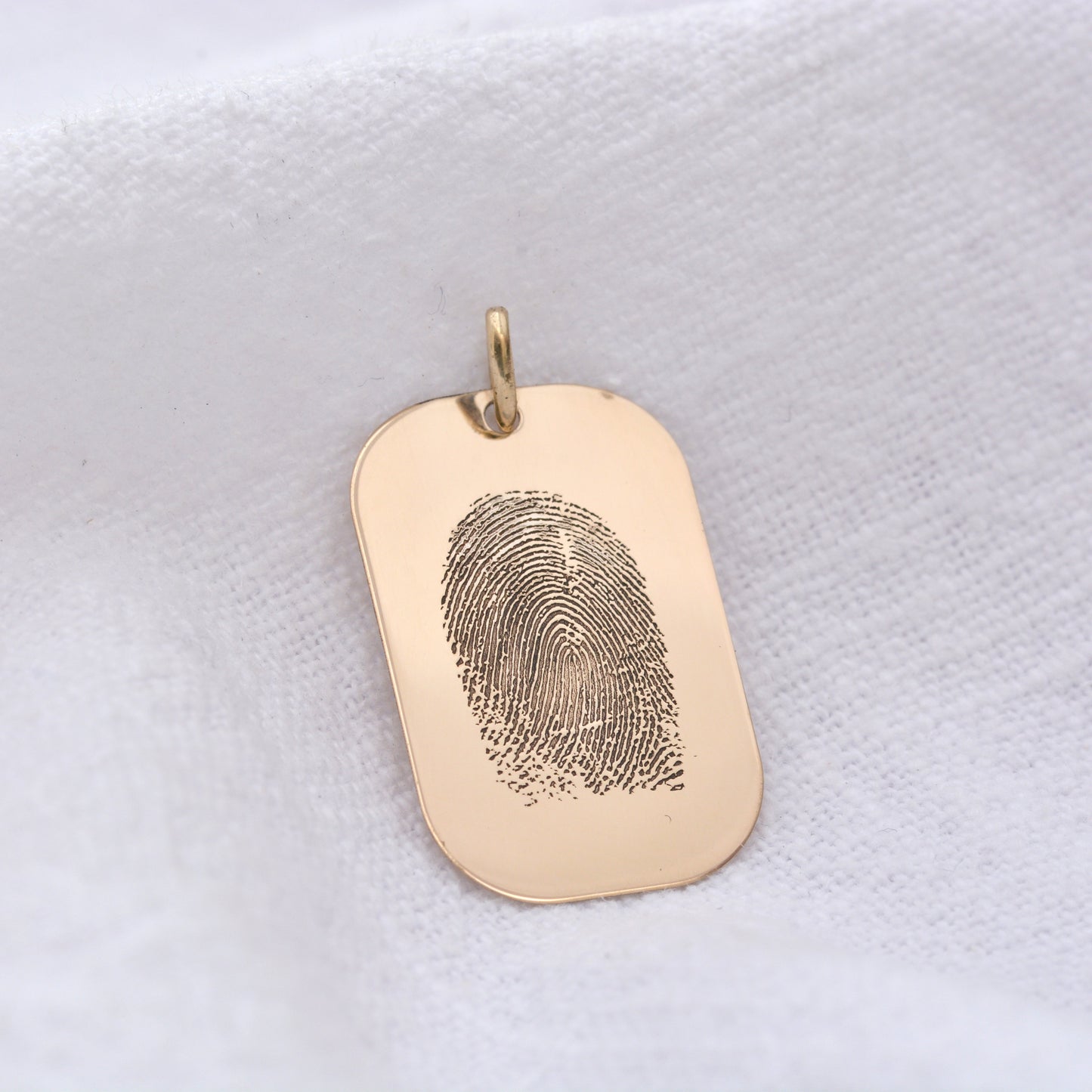 Personalisierte 9-karätige Gold-Hundemarke mit Fingerabdruck