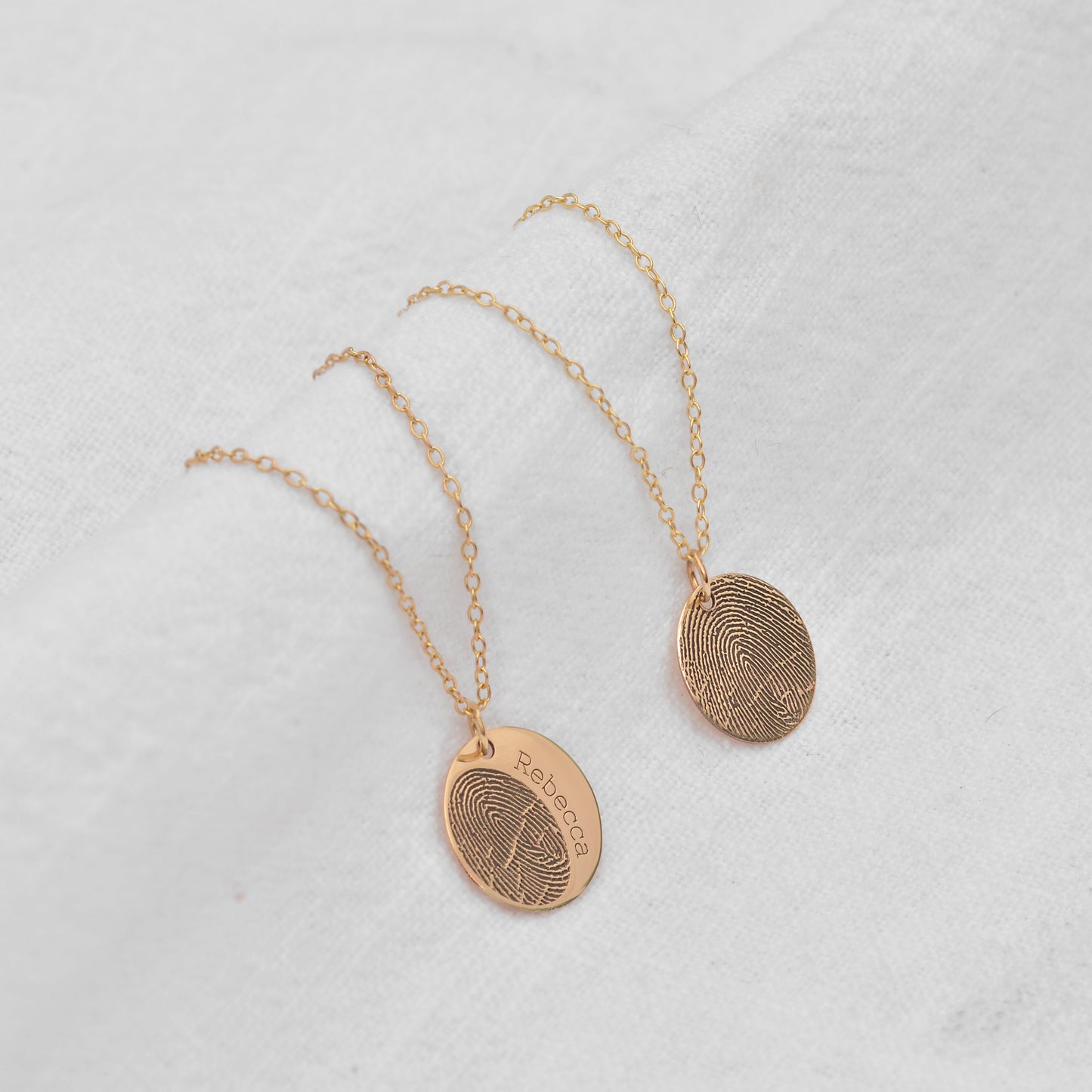 Personalisierter runder Anhänger aus 9 Karat Gold mit Fingerabdruck