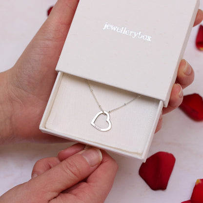 Personalisierte Halskette aus Sterlingsilber mit offenem Herz
