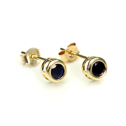 4 mm Ohrstecker mit Edelstein und Kristall aus 9 Karat Gelbgold