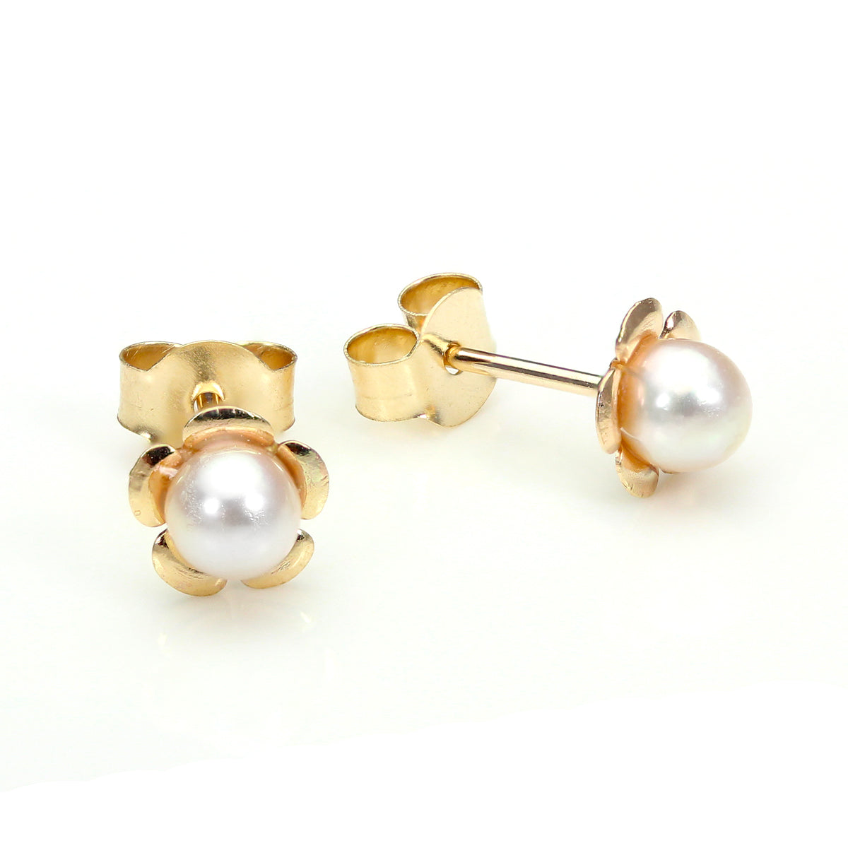 9 Karat Gelbgold Perle Blume Ohrstecker