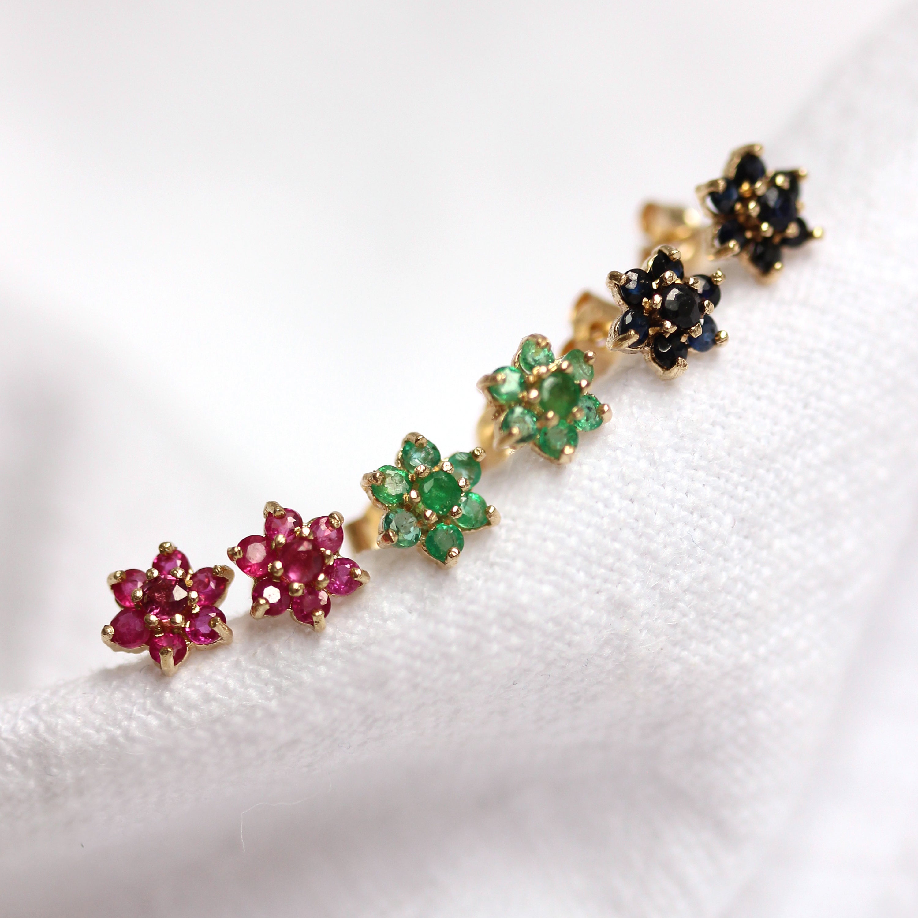 9 Karat Gelbgold Edelstein & CZ Blumenblüten Ohrstecker