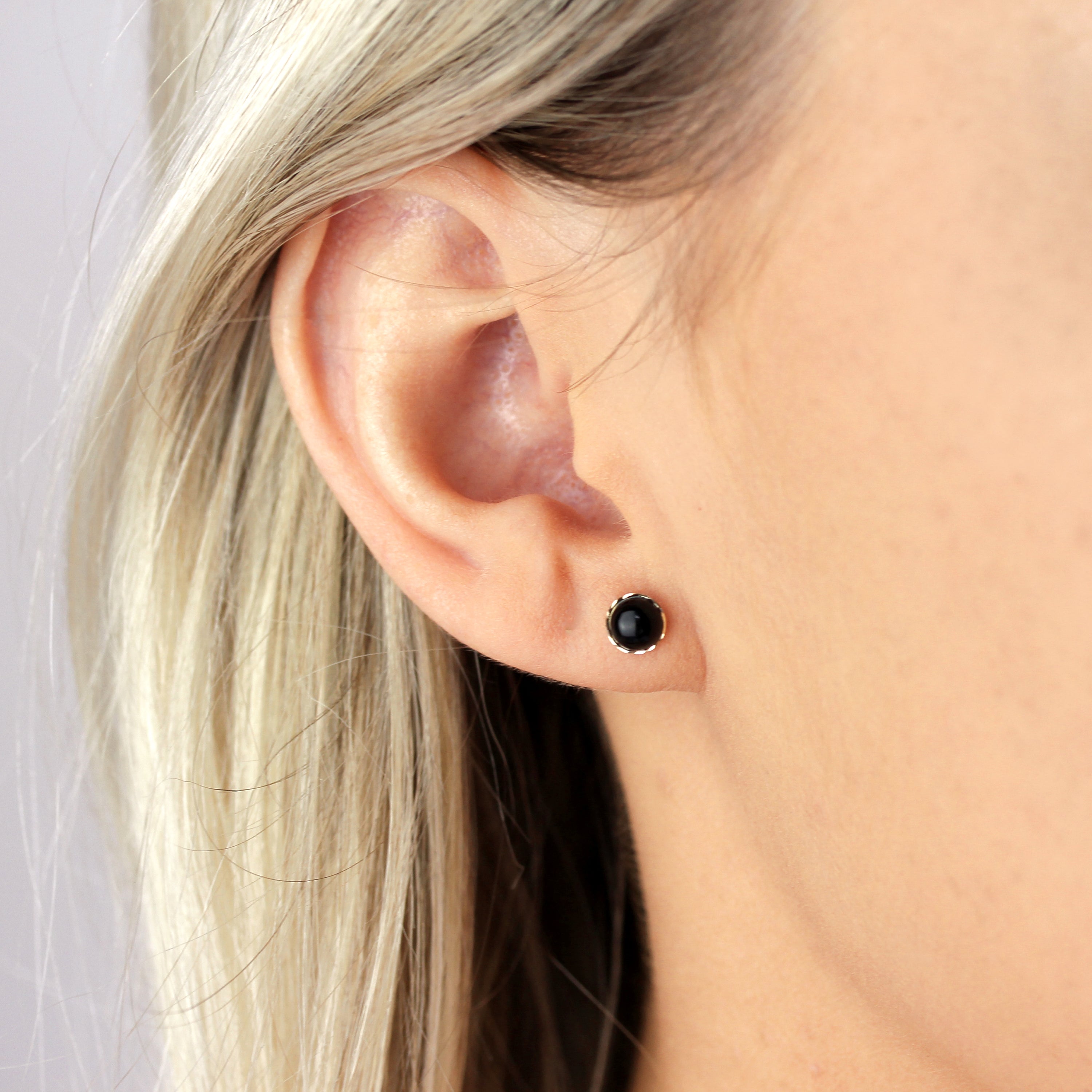 9 Karat Gold & Onyx 6 mm Rund Edelstein Ohrstecker